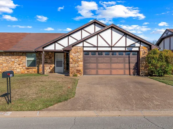 2904 Edgewood Ave, Bartlesville, OK 74006