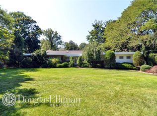 151 Sands Point Rd, Port Washington, NY 11050