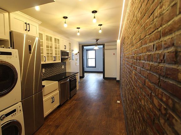 2nd image of 123 Kent Ave APT 3L