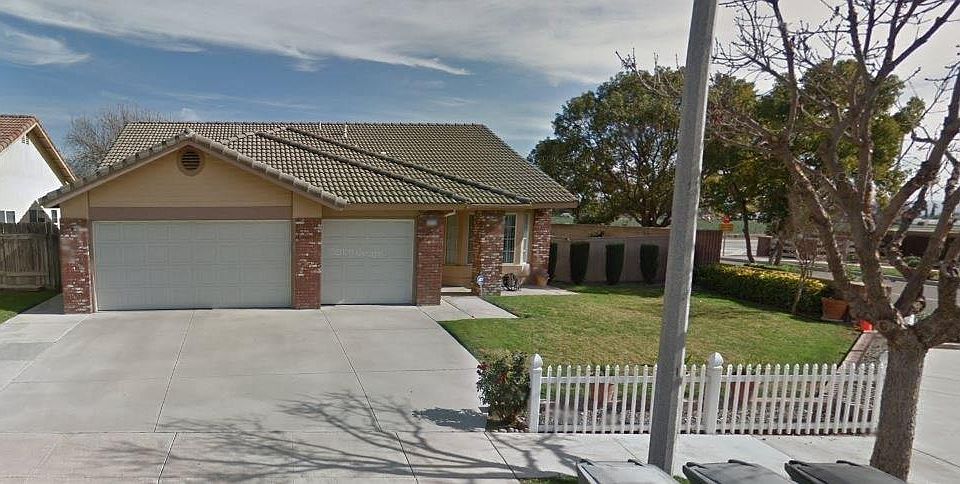 1st image of 13779 Cherry Ct