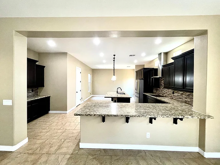 2267 E Tomahawk Dr — Photo 9