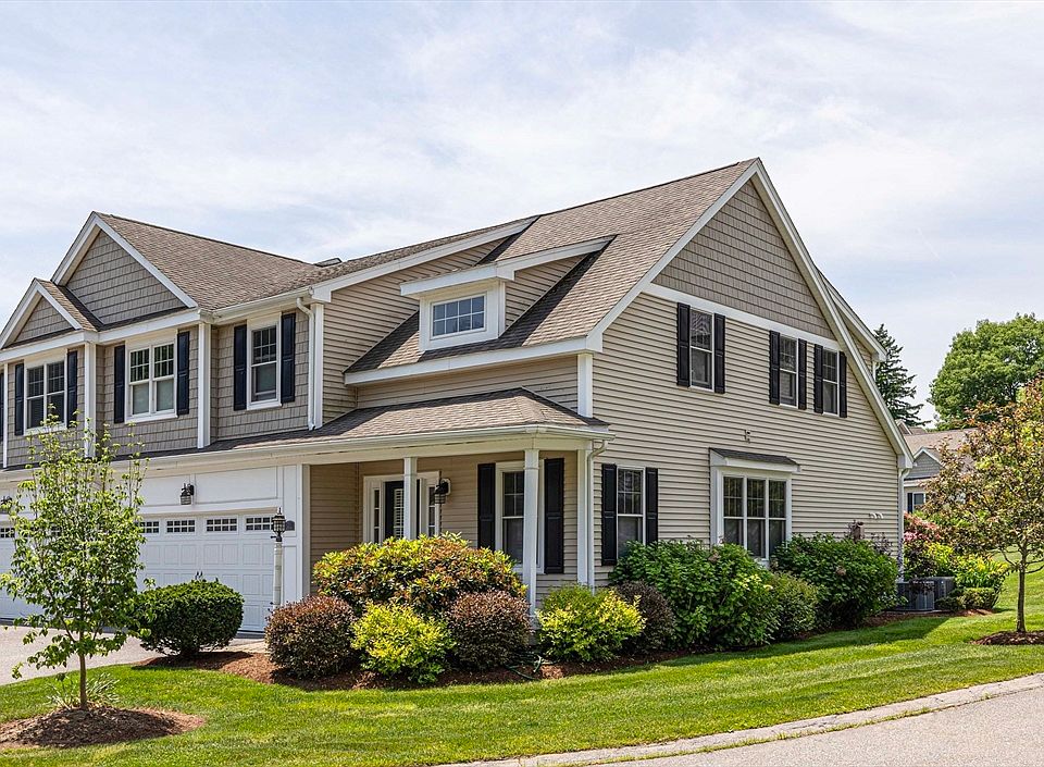 1st image of 21 Meeting House Ln #21
