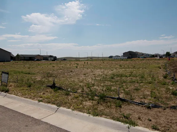 47 Wolf Creek Ln, Gillette, WY 82718