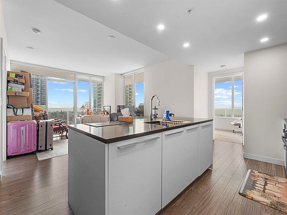 4th image of 6288 Cassie Ave #1805