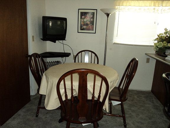 4th image of 33 Laguna Ln