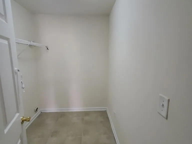 1921 Lexington Ave — Photo 19