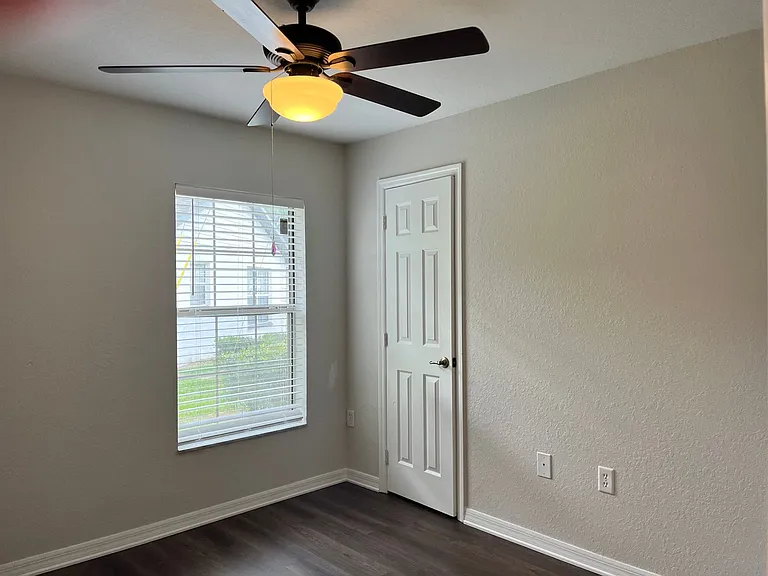 3435 NE 55th Ave — Photo 15
