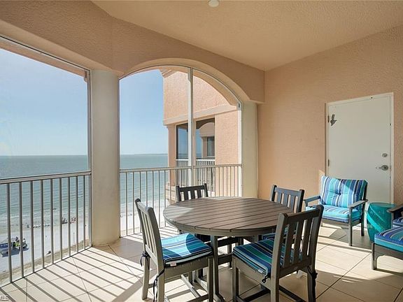 4th image of 190 Estero Blvd #702