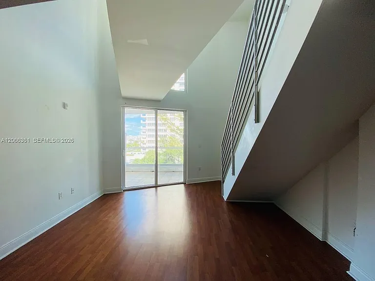 6362 Collins Ave #503 — Photo 27