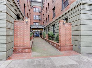 2109 NW Irving St UNIT 205, Portland, OR 97210