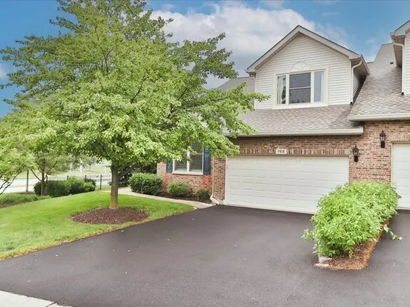 768 W Saint Johns Pl, Addison, IL 60101