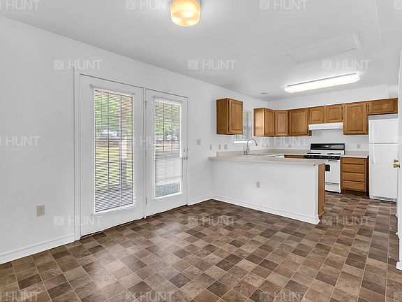 5th image of 228A Erwin Ct