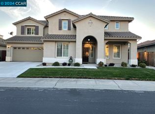 3074 Sparrow Dr, Sacramento, CA