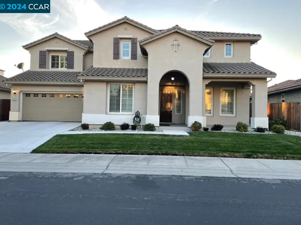 3074 Sparrow Dr, Sacramento, CA 95834