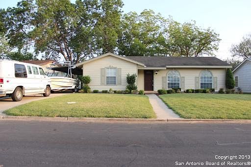 1st image of 814 N UTOPIA LN