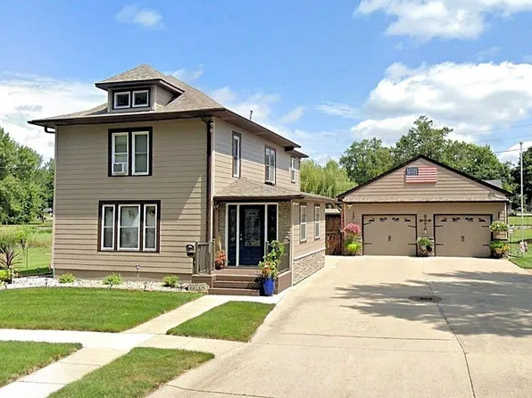 604 Grand Ave, Emmetsburg, IA 50536