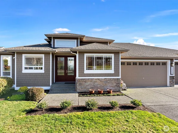 11542 NE Skyward Loop, Kingston, WA 98346