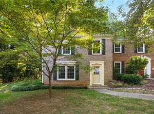 2420 Cottage Pl, Greensboro, NC 27455
