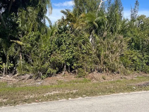 7165 Congdon Rd, Fort Myers, FL 33908