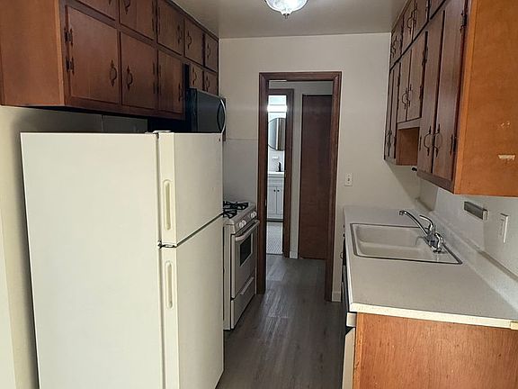 5th image of 3200 Emerson Ave S APT 102