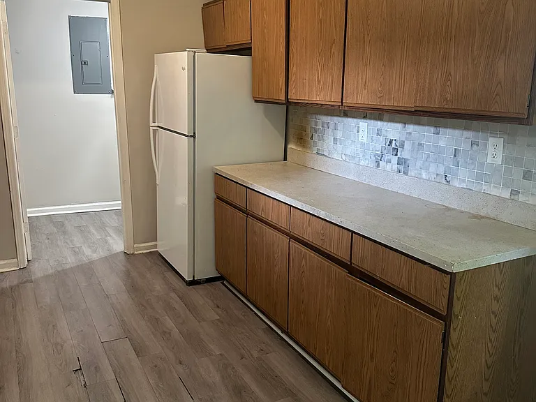 1195 Tatesbrook Dr #B — Photo 10