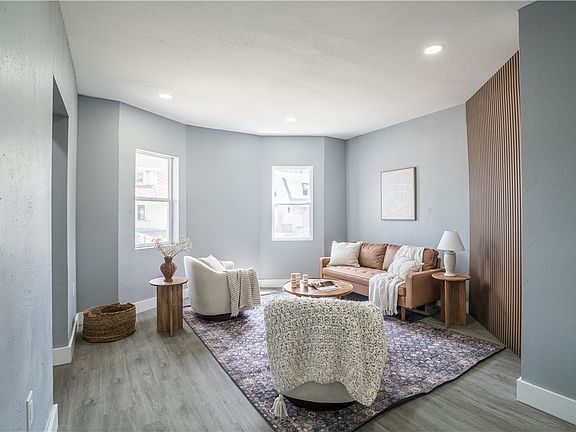 2nd image of 15 Drury St