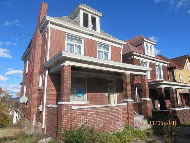 2nd image of 3234 Faronia St