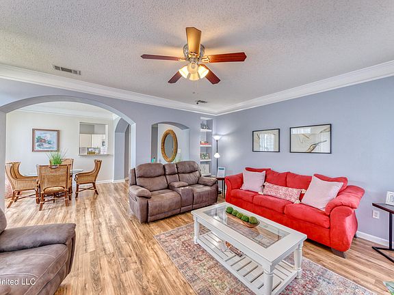 4th image of 2252 Beach Dr APT 2101