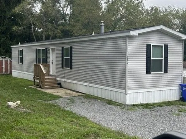 205 Forest Dr, Cranberry Township, PA 16066