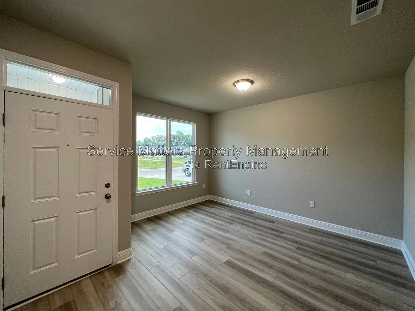 4 bed, 2.0 bath, 1752 sqft, $1,995 — Photo 4
