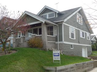 38 Burr Oak St NW, Grand Rapids, MI