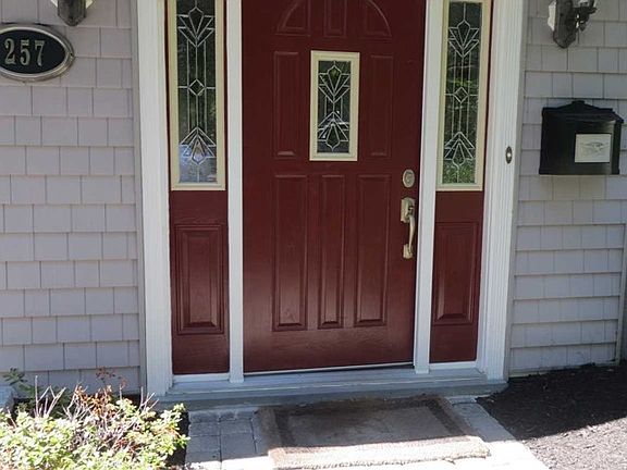 Pretty Entry
