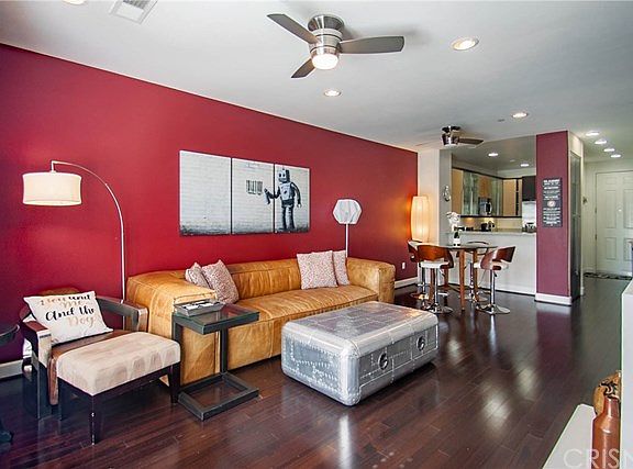 2nd image of 10609 Bloomfield St #302