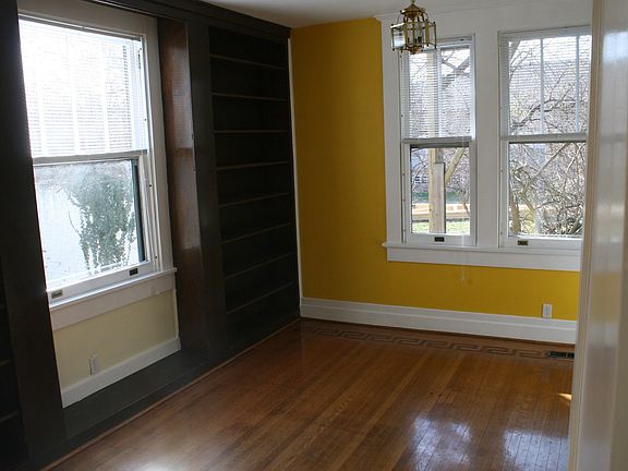 library room/ second bedroom