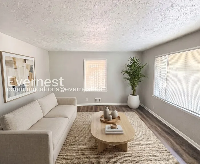 539 Green St — Photo 3