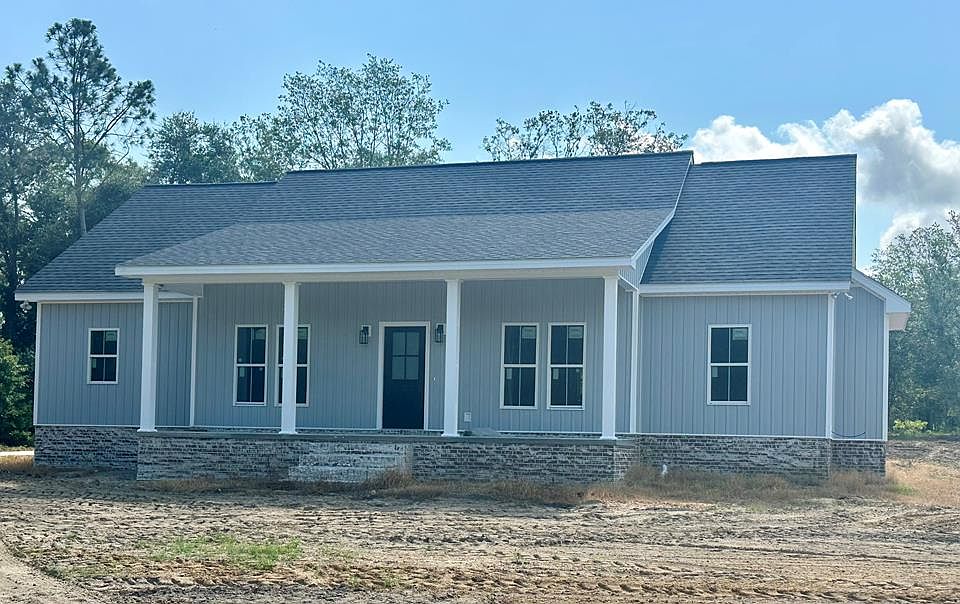 1st image of 219 Edward Cir