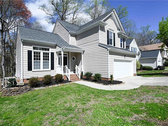 3rd image of 5 Archer Glen Ct
