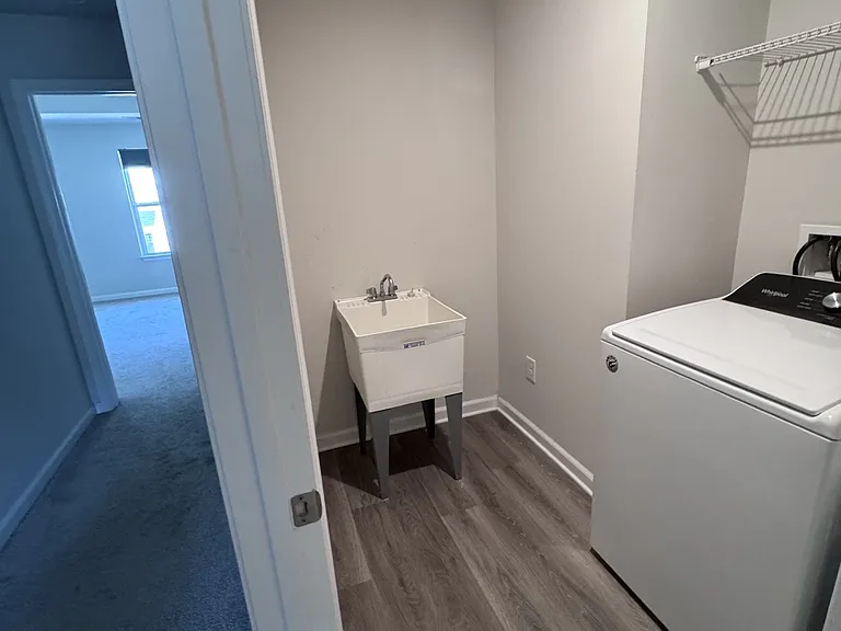112 Stegg St — Photo 17