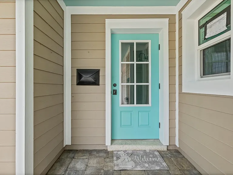 6323 Bayou Grande Blvd NE — Photo 2