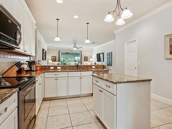 2nd image of 637 Limona Woods Dr
