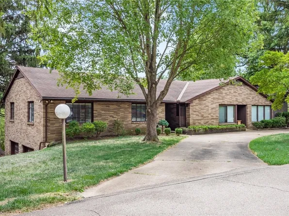 522 W Highland Dr, Zanesville, OH 43701