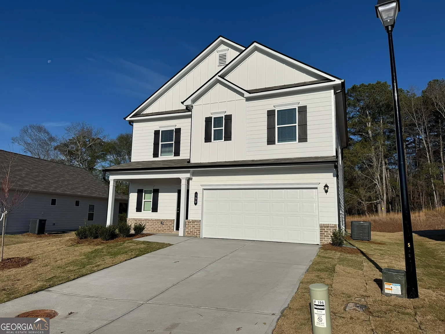 3 bed, 2.5 bath, 1813 sqft, $1,995 — Photo 2