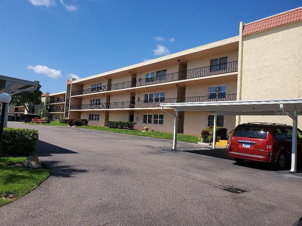 Villas Capri Condominiums - 12200 Vonn Rd Largo FL | Zillow