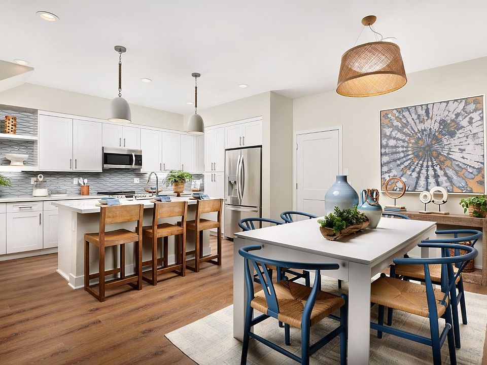 2nd image of 2664 Guldman Street