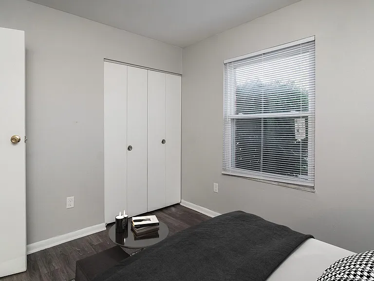Englewood Villas & Residences — Photo 7