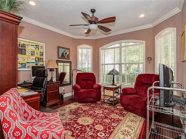 5873 Pine Ridge Cir — Photo 8