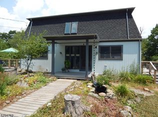 674 Winding Brook Ln, Califon, NJ 07830