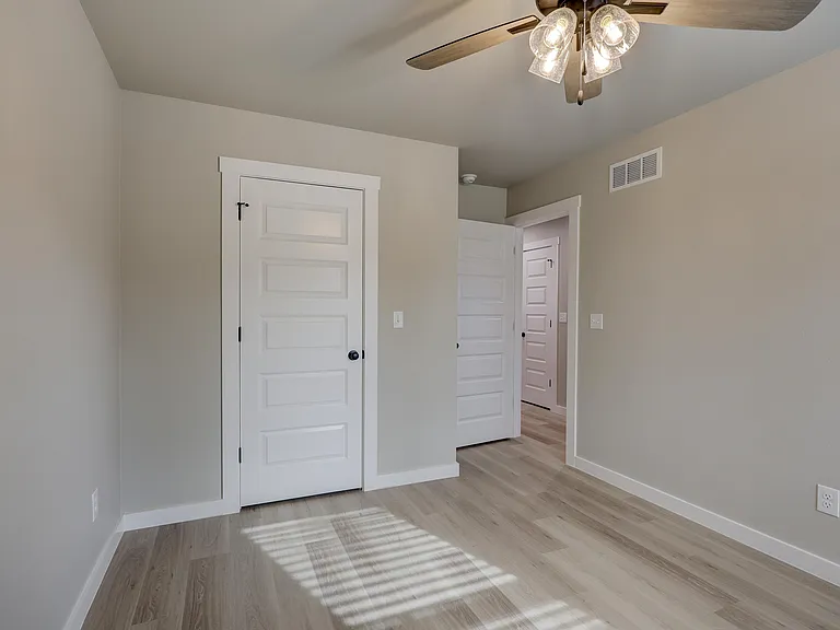 2520 Quincy St #2520 — Photo 18