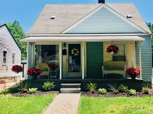 3325 Dallas St, Dearborn, MI 48124