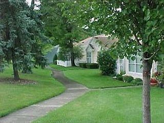 2nd image of 7205 Oxford Cir